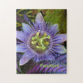 Lila Passiflora und botanischer Schild Puzzle (Vertikal)