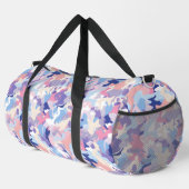 Lila Pastel Camouflage Duffle Bag (Rechte Ecke)