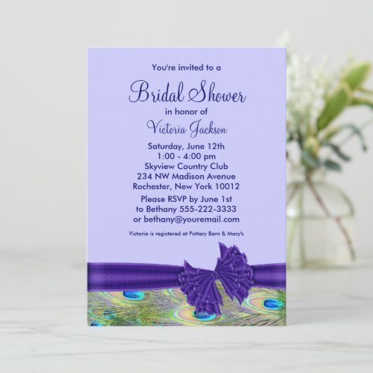 Lila Peacock-Brautparty Einladung (Stehend Vorderseite)