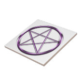 Lila Pentagram auf Weiß Fliese (Seite)