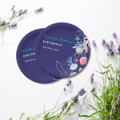 Lila Perle unter der Babydusche Pappteller