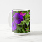 Lila Petunia - 15 oz. Mug Kaffeetasse (Vorderseite Links)