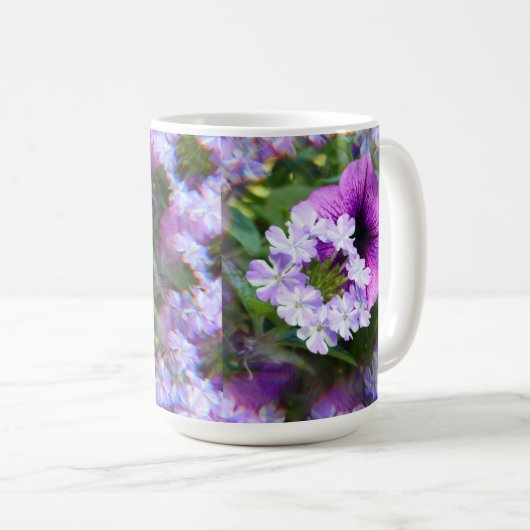 Lila Petunia und Blume 15 oz. Tasse (VorderseiteRechts)