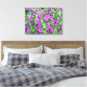 Lila Petunias-Leinwand Leinwanddruck (Insitu (Schlafzimmer))