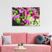 Lila Petunias Leinwanddruck (Insitu (Wohnzimmer))