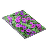 Lila-Petunias-Notebook Notizblock (Rechte Seite)