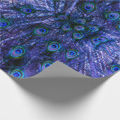 Lila Pfauenfeathers Geschenkpapier (Ecke)