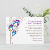 Lila Pfauenfeathers Wedding Einladung (Stehend Vorderseite)