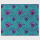 Lila Pfauenfedern auf Aquamarinen Geschenkpapier (Flach)