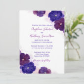 Lila Pflaume Royal Blue Watercolor Blumenhochzeit Einladung (Stehend Vorderseite)