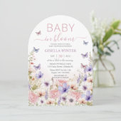 Lila Pink Wildblume Schmetterlinge Baby in Bloom Einladung (Stehend Vorderseite)