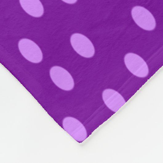 Lila Polka Dots Fleecedecke (Ecke)