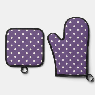Lila Polka Dots Oven Mitt & Pot Holder Set