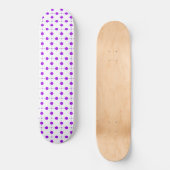Lila Polka Dots, Polka Dot Pattern, Dots, Dotter Skateboard (Vorderseite)