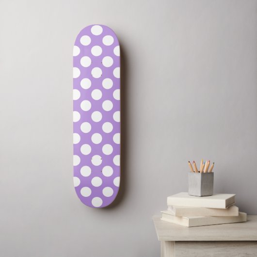 Lila Polka Dots, Polka Dot Pattern, Dots, Dotter Skateboard (Wandkunst)