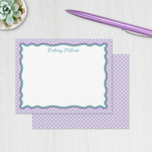 Lila Polka Dots und Wavy Frame Add Name Mitteilungskarte