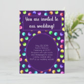 Lila Polka-Dotted-Hochzeit Einladung (Stehend Vorderseite)