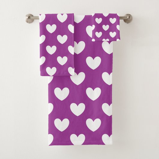 Lila Polka-Herzen Badhandtuch Set (Insitu)