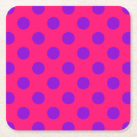 Lila Polka-Punkte auf Cerealien