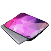 Lila polygonaler Entwurf Laptopschutzhülle (Vorne Knopf)