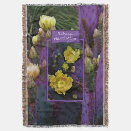 Lila Prickly Birne Opuntia Kaktus Gelbe Blüten Decke