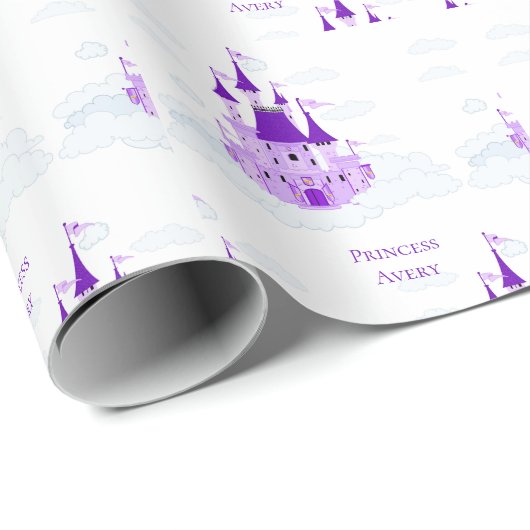 Lila Prinzessin. Personalisiert Name Castle Girly Geschenkpapier (Rolleneckpunkt)