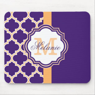 Lila Quatrefolienmonogramm Mousepad