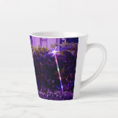 Lila Rainbow Blume Lights Latte Tasse (Rechts)