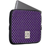 Lila Rattan auf benutzerdefiniertem Schwarz mit Mo Laptopschutzhülle (Vorne Rechts)