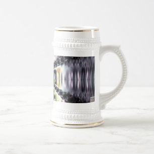 Lila Raum Bierglas