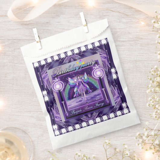 Lila Regenfee Geschenktütchen (Ausgeschnitten)