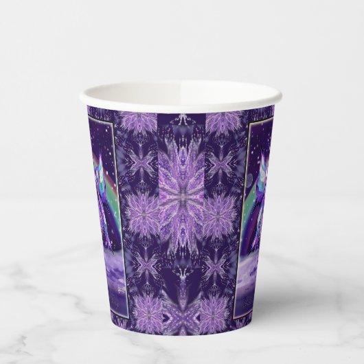 Lila Regenfee Pappbecher (Links)