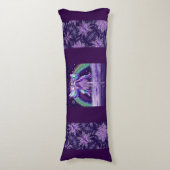 Lila Regenfee Seitenschläferkissen (Vorderseite Vertikal)