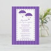 Lila Regenschirm Kinderdusche Einladung (Stehend Vorderseite)