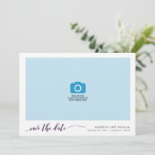 Lila Relax Script Save the Date Foto (Stehend Vorderseite)