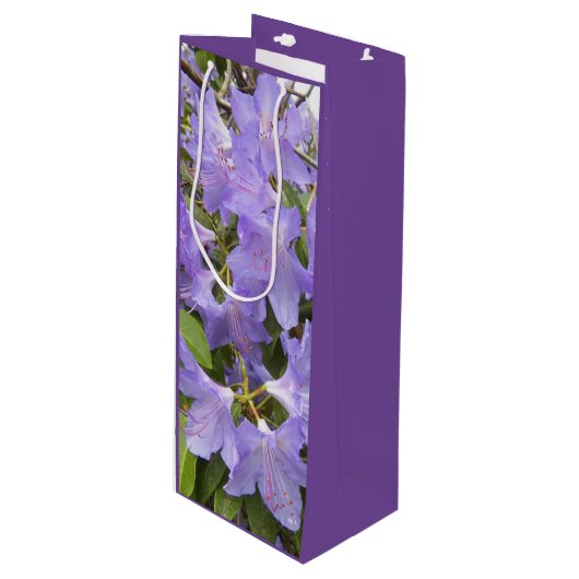 Lila Rhododendren Geschenktüte Für Weinflaschen (Vorderseite Schrägansicht)