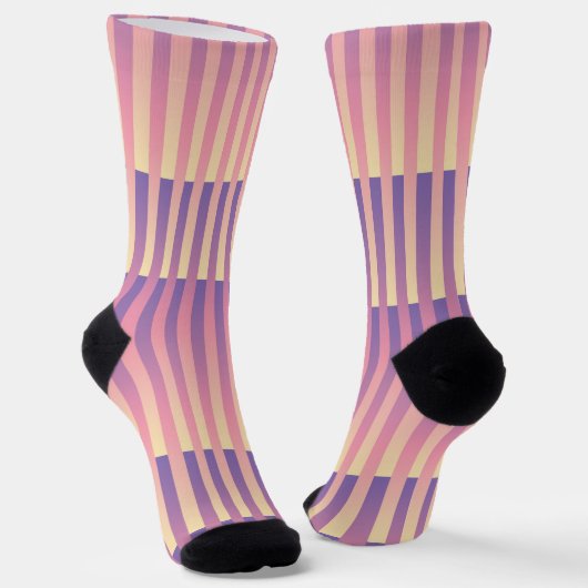 Lila Rosa Gelb Gestreiftes Muster Socken (Gewinkelt)