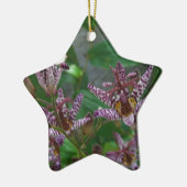 Lila, rosa gestreifte Orchidee wie Blume Keramikornament (Links)