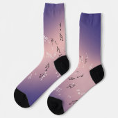 Lila rosa Musiknotes Socken (Linkes Detail)