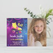 Lila Rosa Roller Skaten Einladungen mit Foto (Stehend Vorderseite)