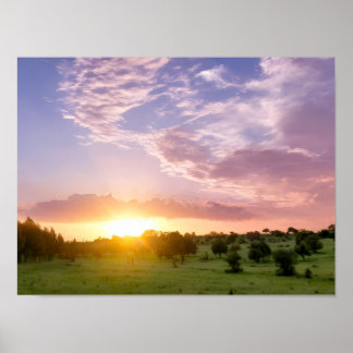 Lila Rosa Sonnenuntergang über grünem Feld - Träum Poster