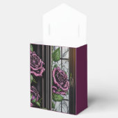 Lila Rose am Fenster - gotische Hochzeit Geschenkschachtel (Geöffnet)