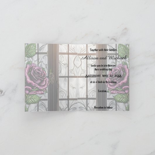 Lila Rose am Fenster - gotischer Stil Einladung (Innenseite)
