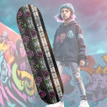 Lila Rose am Fenster - gotischer Stil Skateboard<br><div class="desc">Für alle gotischen Fans und Liebhaber von Rose - schöne lila Rose auf einem Fenster. Kunst,  digital. Einzigartiges Skateboard!</div>