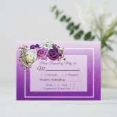 Lila Rose Bouquet Elegante Wedding RSVP Karte (Stehend Vorderseite)