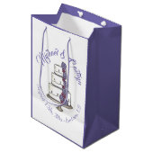 Lila Rose gestufte Blumenkuchen-Gefallen Mittlere Geschenktüte (Vorderseite Schrägansicht)