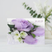 Lila Rose Hochzeit RSVP Karte (Stehend Vorderseite)
