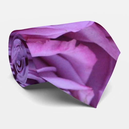 Lila Rose Krawatte (Gerollt)