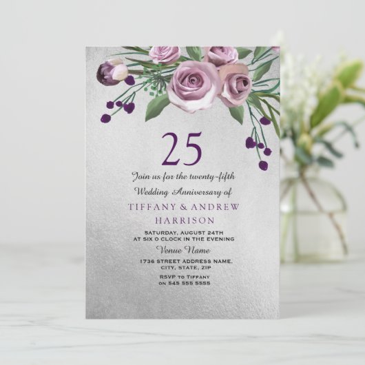 Lila Rose Silber 25. Hochzeitstag Einladung (Stehend Vorderseite)
