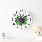 Lila Rosen-Blumenstrauß-runde Uhr (Zuhause)